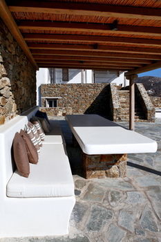 Elia White * Elia (Mykonos)