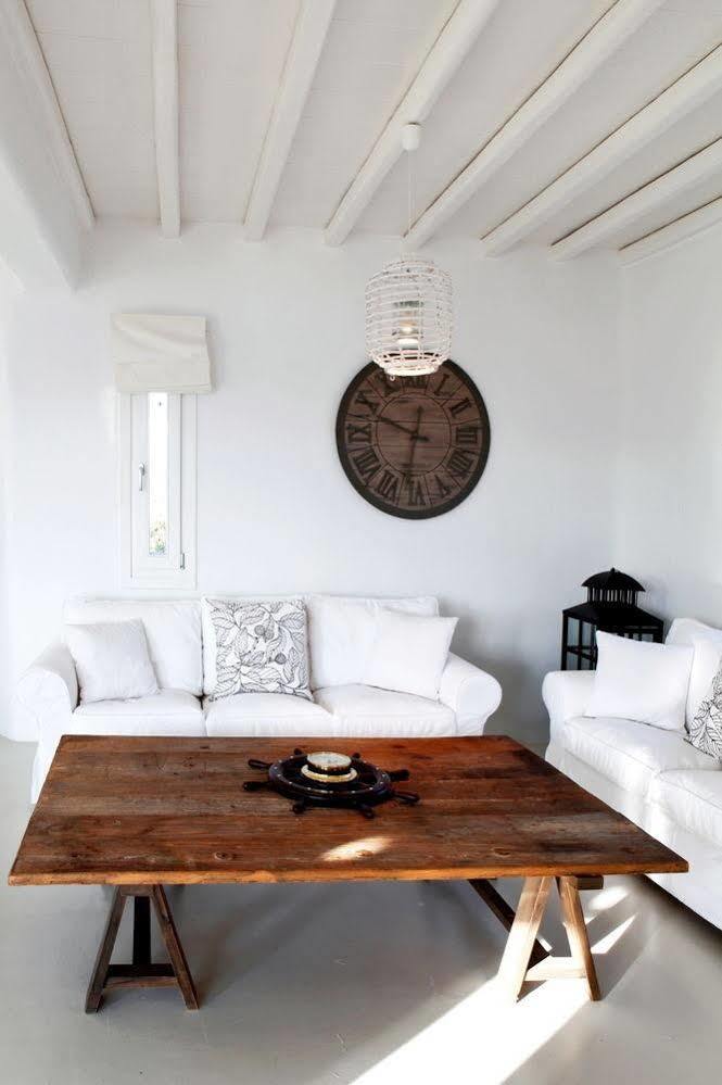 Villa Elia White *